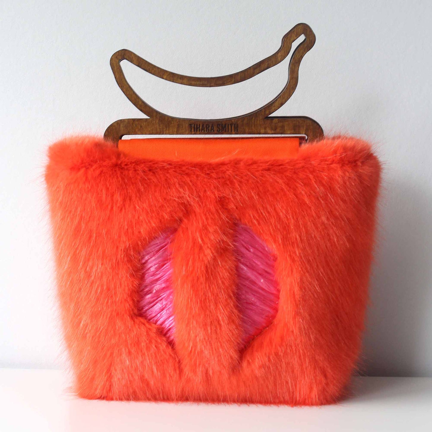 ANESHA Heart Shaped Faux Fur Handbag for Women Soft Furry Fluffy Small  Shoulder Bag Clutch Purse